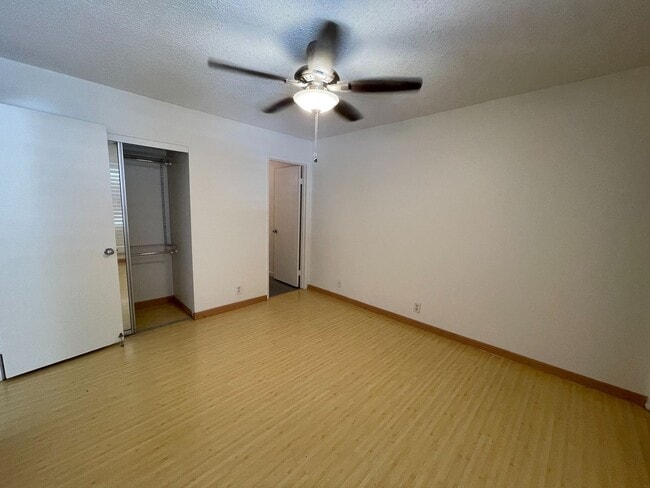 Building Photo - Crosspointe Centrally Located in Honolulu ...