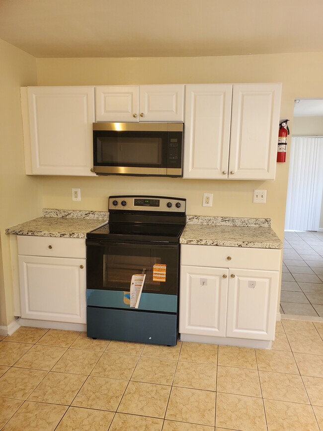 Building Photo - 6716 Milltown Ct