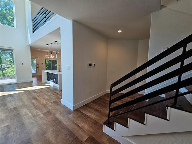 Building Photo - 2374 Southwood Dr