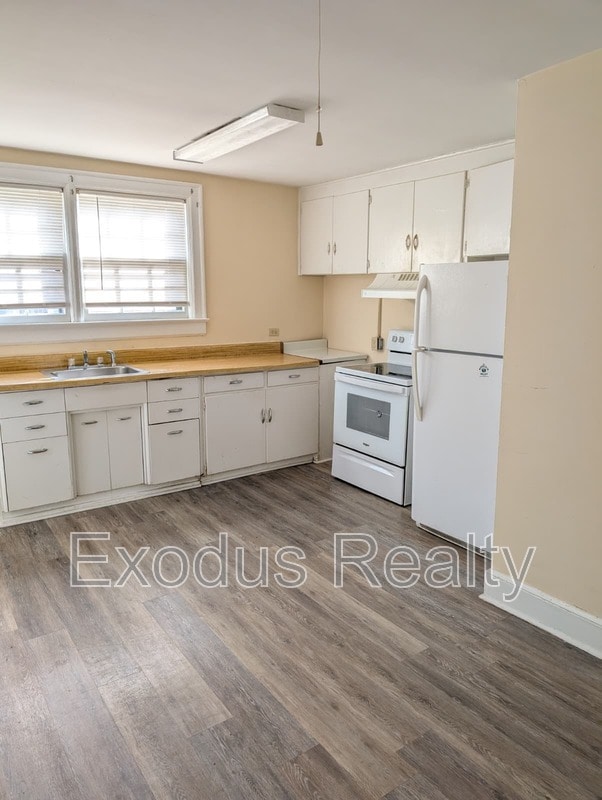 Building Photo - 310 N Gulf St