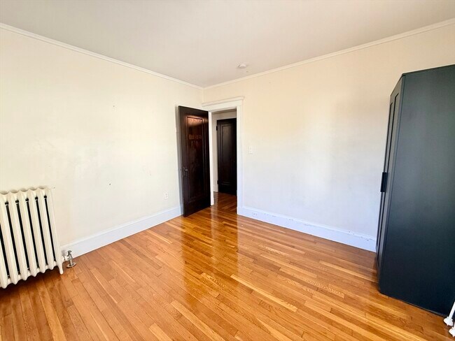 Building Photo - 48 Rosewood St