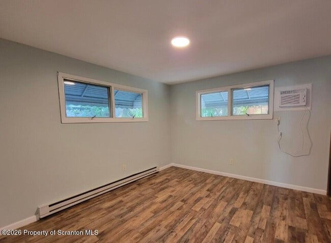 Building Photo - 414 Orchard St