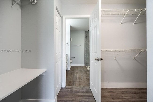 Building Photo - 6211 SW 116th Pl