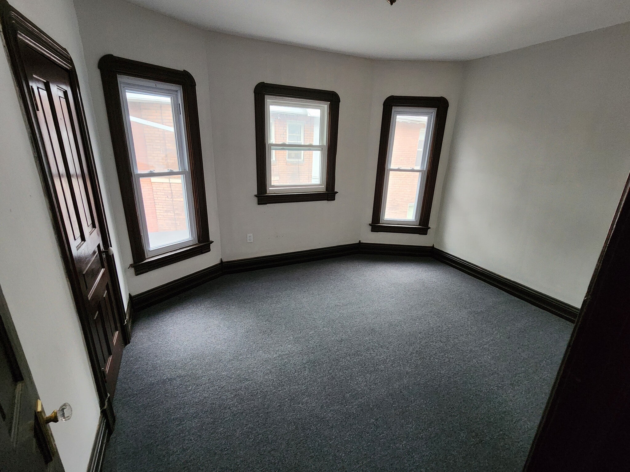 Bedroom 2 - 389 W Grand Blvd