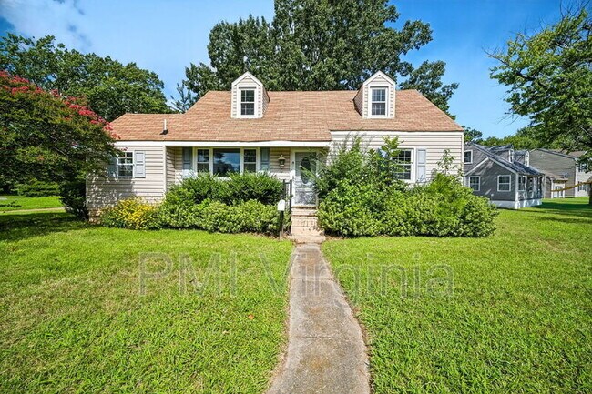 Building Photo - 2312 Calvin Ave
