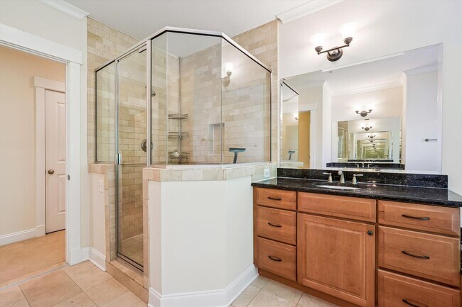 Building Photo - Incredible 4BR, 4.5BA Luxury Bethesda Home!!