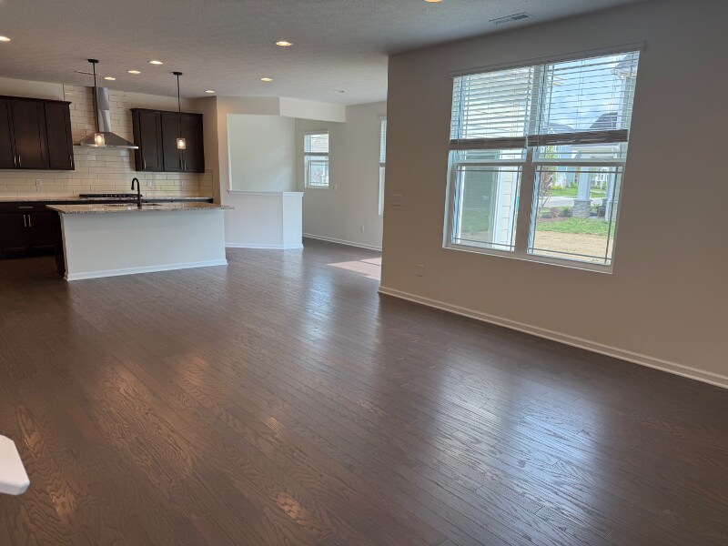 Building Photo - 8580 Apricot Wy