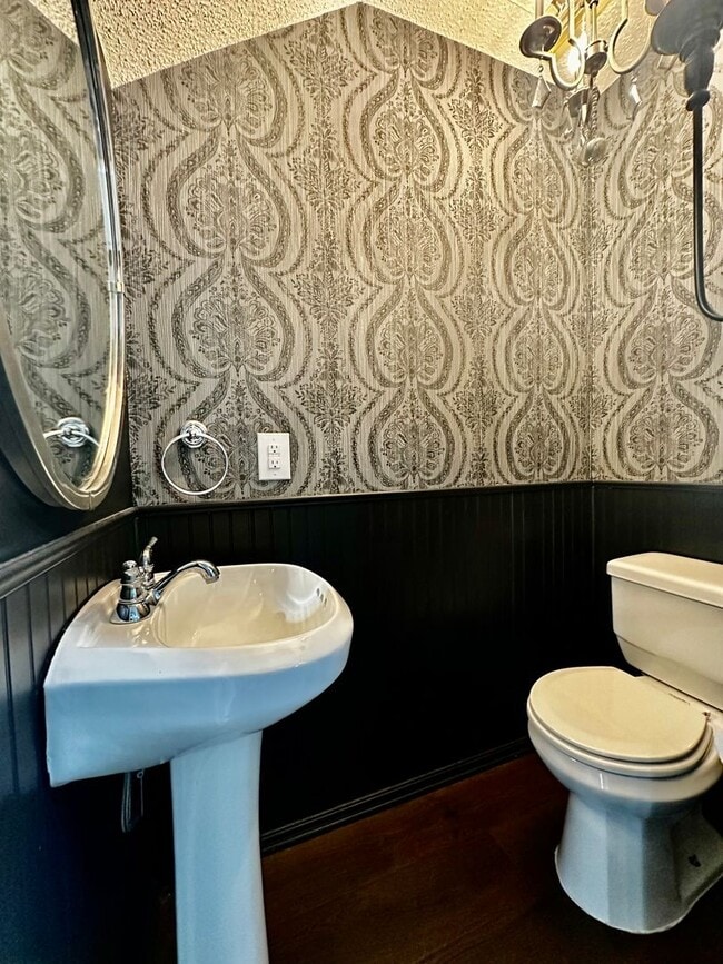 Building Photo - 1 Bedroom Townhome at Quinlans Crossing
