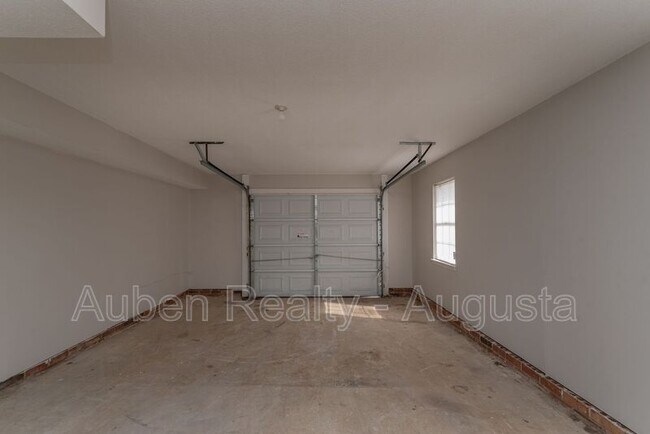 Building Photo - 4689 Oakley Pirkle Rd