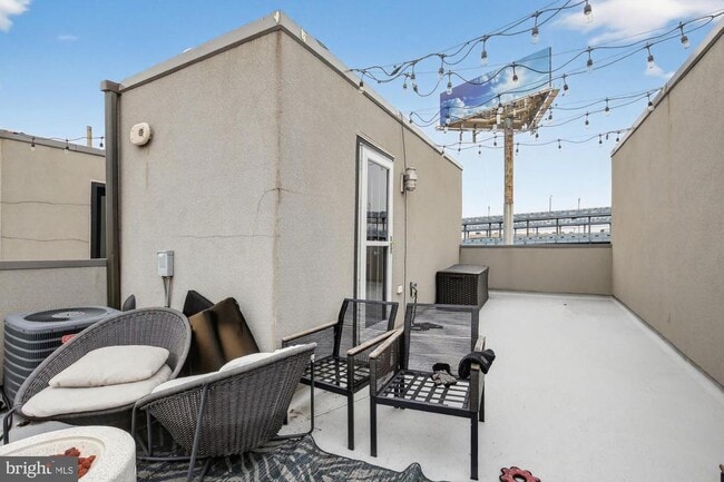 Building Photo - 151 N 2nd St