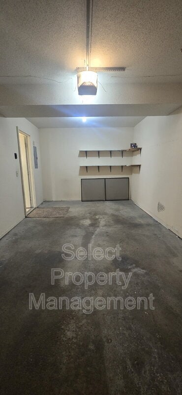 Building Photo - 6309 Sawmill Woods Dr