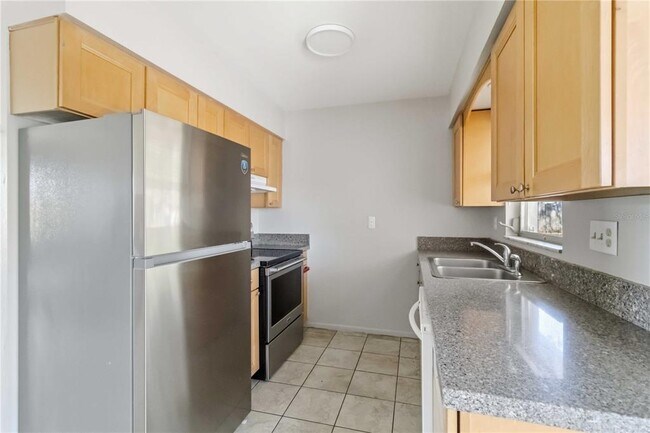 Building Photo - 308 Lantana Ave