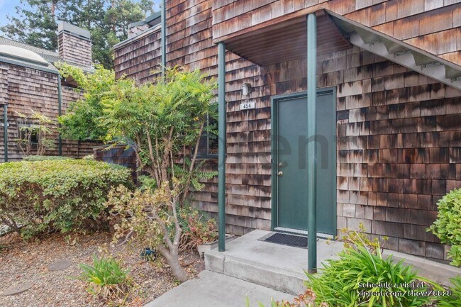 Building Photo - 454 Bolinger Common