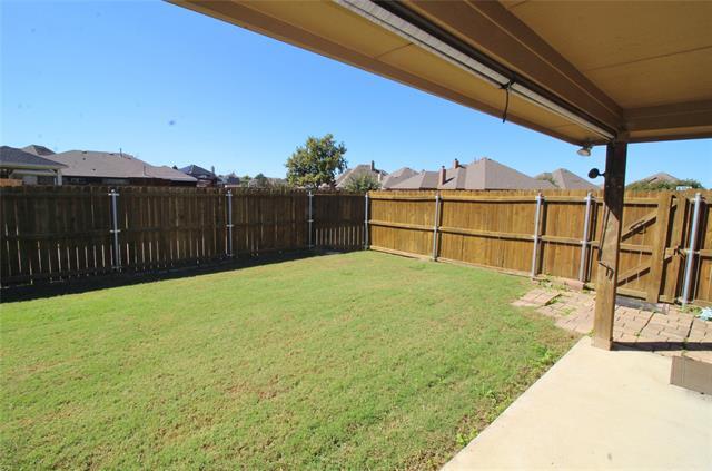 Building Photo - 1713 Fair Oaks Ln