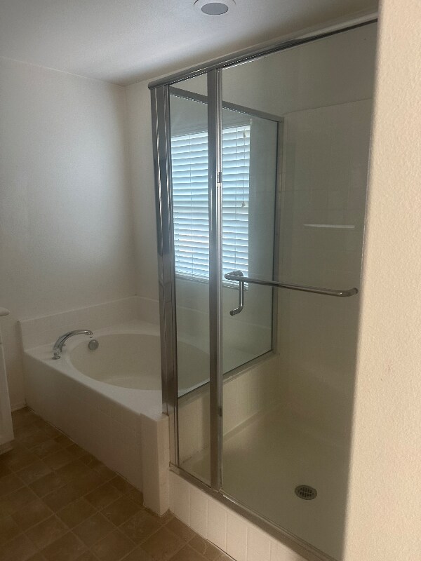 Building Photo - 33670 Willow Haven Ln
