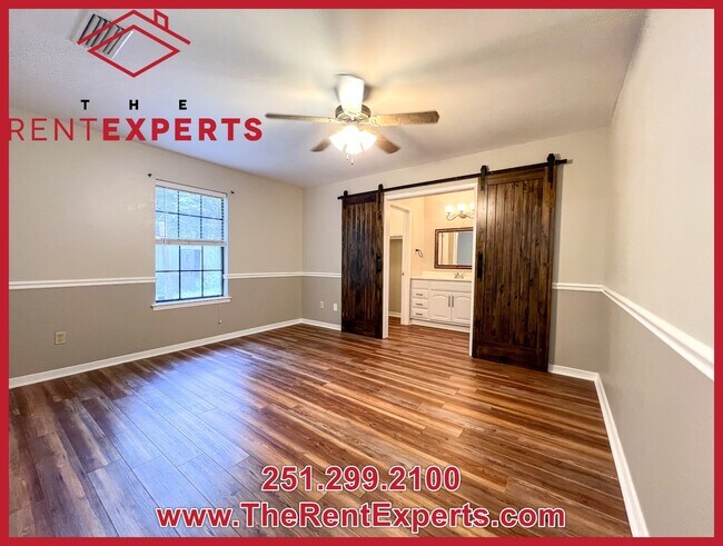 Building Photo - 2086 Mesa Dr