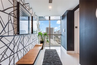 Building Photo - 1100 Biscayne Blvd