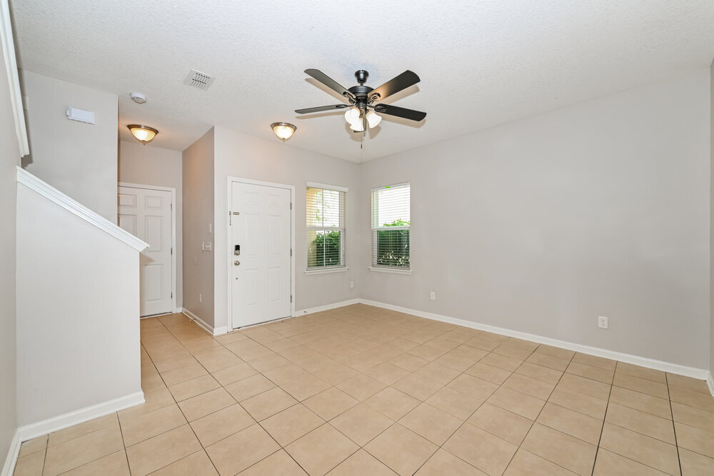 Building Photo - 497 Deercroft Ln