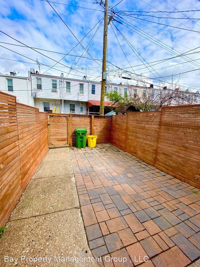 Building Photo - 2 br, 1.5 bath House - 305 S Lehigh St