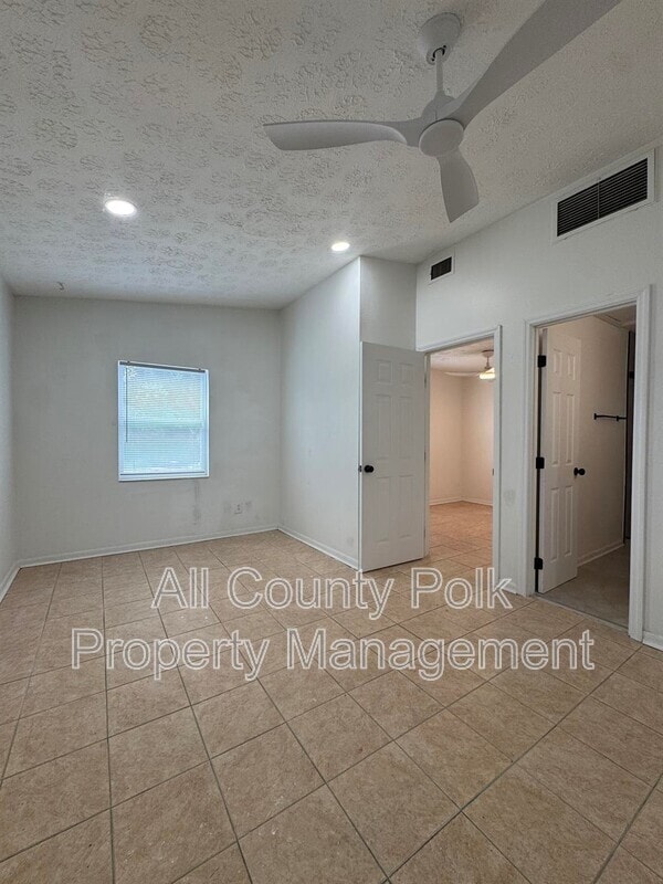 Building Photo - 3020 Galaxy Ln