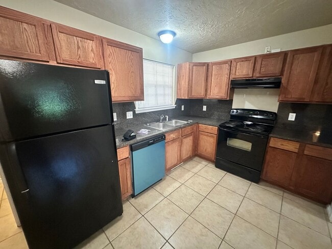 Building Photo - Beautiful 3 Bedroom Home for Rent in Norman, Oklahoma