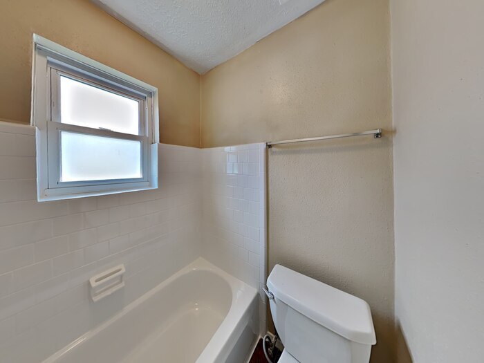 Building Photo - 2855 Pilgrims Point Dr