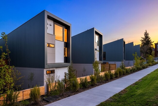 Building Photo - Net Zero Townhome on Bainbridge Island — 3 Bed | 2.25 Bath | 1,813 SqFt at The Trillium