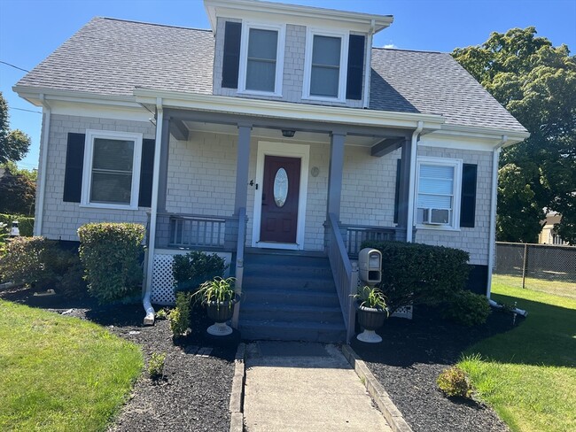 Primary Photo - 24 Angell St