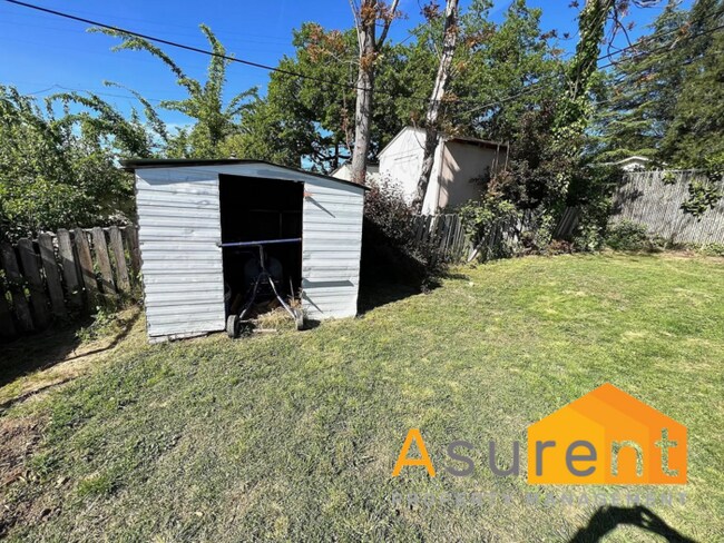 Building Photo - Beautiful Single-Level Home Located in the...