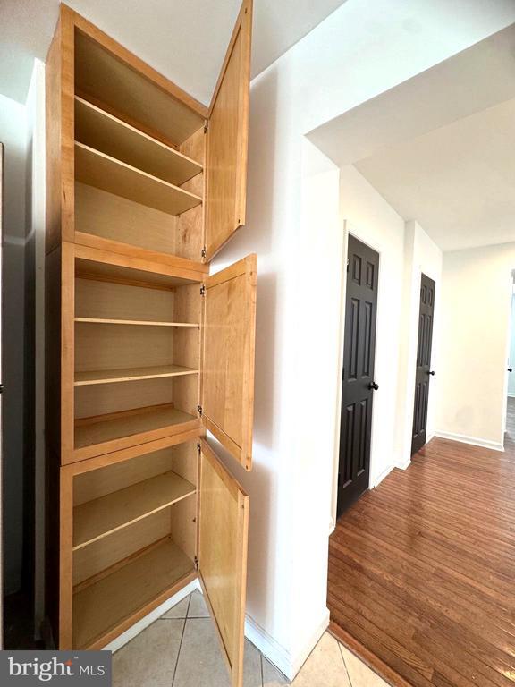 Building Photo - 208 S Washington St