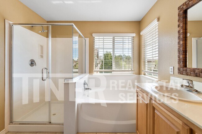 Building Photo - 35 Sabre Ct