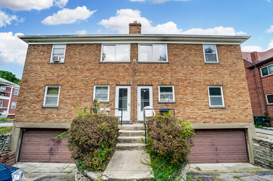 Building Photo - 1711 Portman Ave