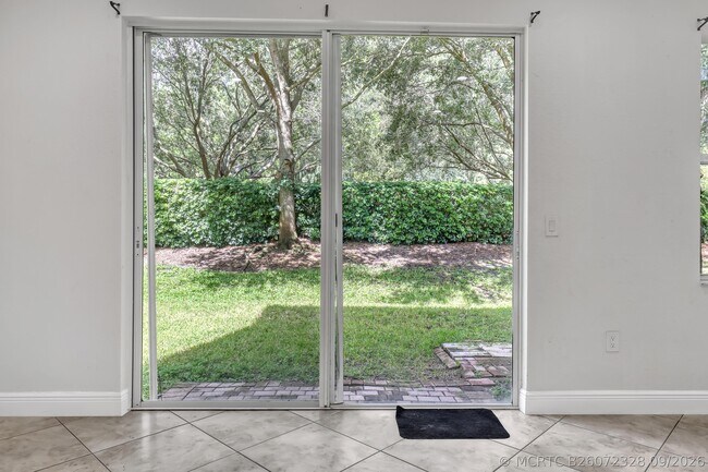 Building Photo - 10585 Cocobolo Way