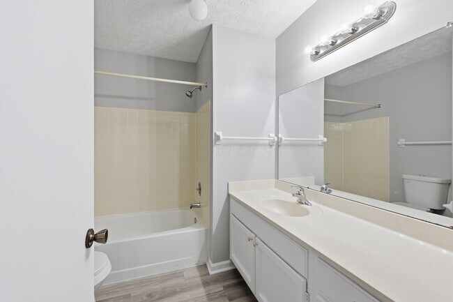 Building Photo - 205 Brownsfell Dr