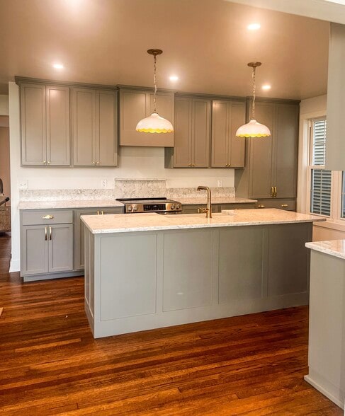 Kitchen - 122 S Main St