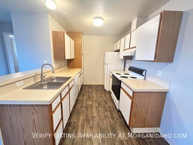 Building Photo - 6723 W Overland Rd