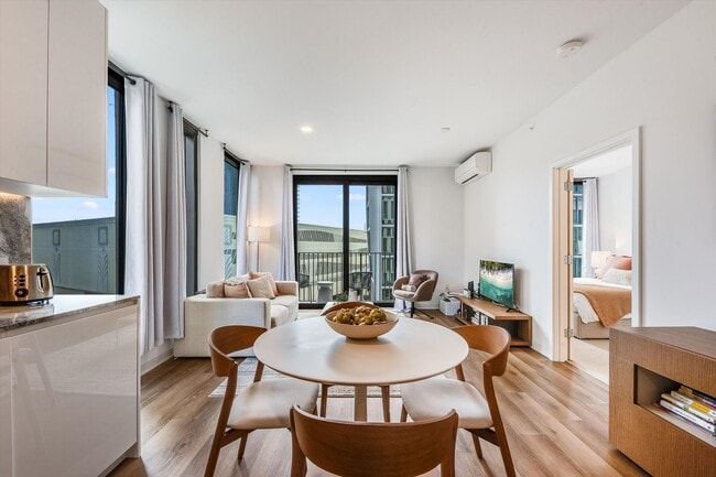 Building Photo - Experience luxury living at 'A'ali'i in the heart of Ward Village in Kaka'ako!