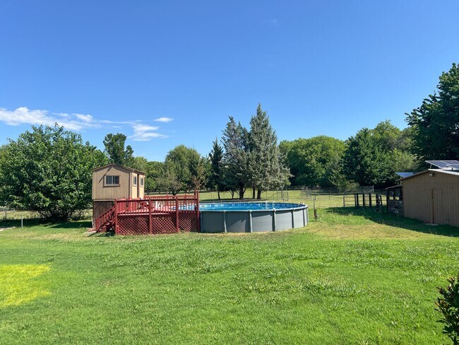 Building Photo - HOUSE  - CORNVILLE / PAGE SPRINGS RD