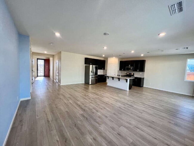 Building Photo - 436 Rose St