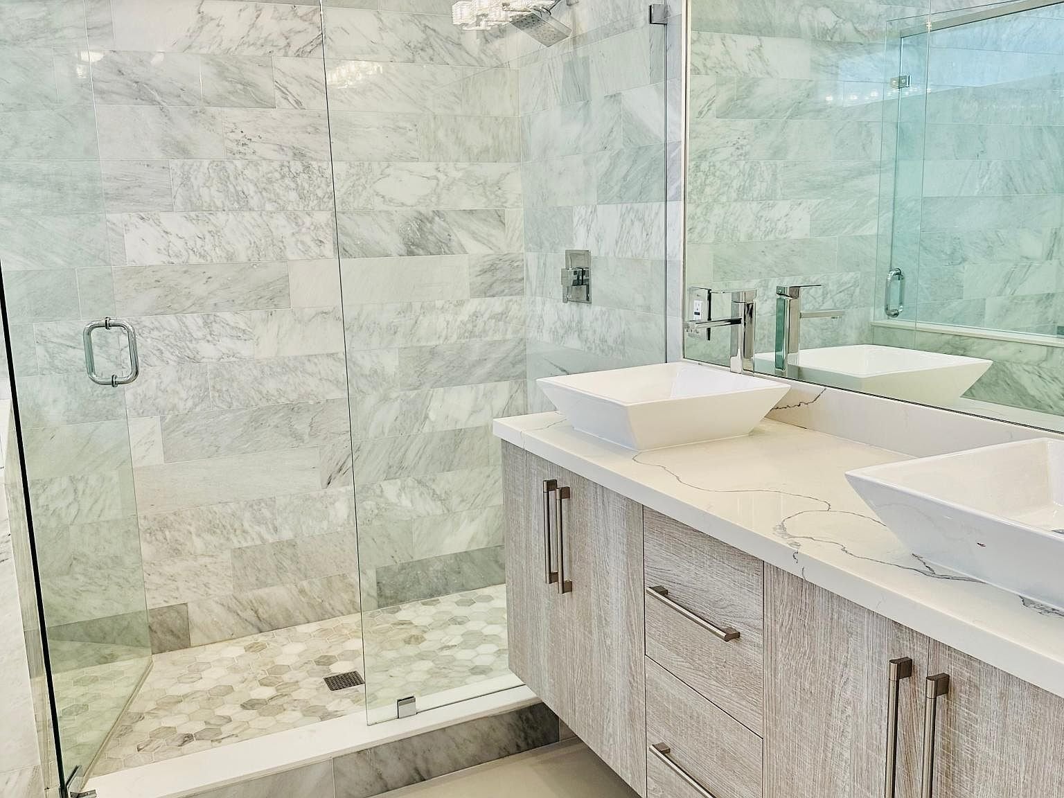 Building Photo - 3586 Franklin Ave