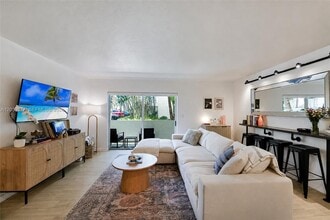 Building Photo - 8950 SW 69th Ct