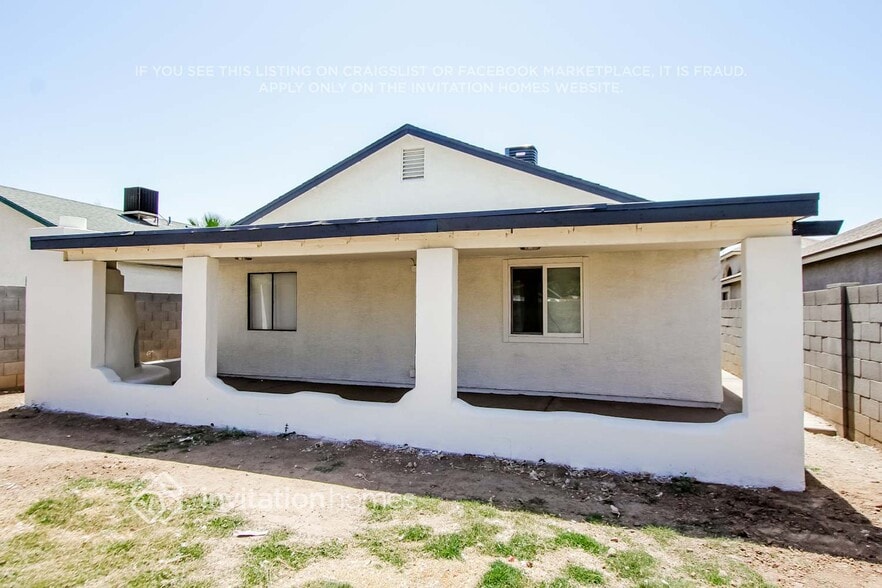 Building Photo - 8910 W Vale Dr