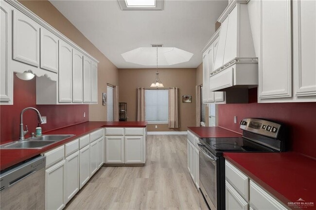 Building Photo - 1614 Gabriel's Landing