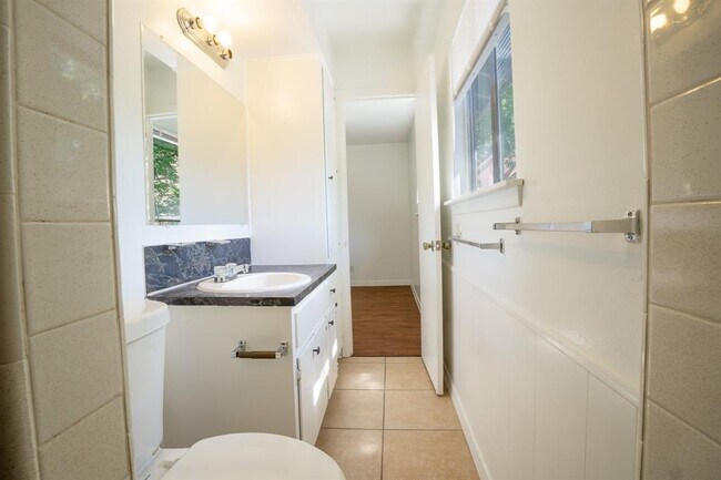 Building Photo - 8204 Easter Cove
