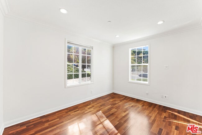 Building Photo - 1952 Hazel Nut Ct