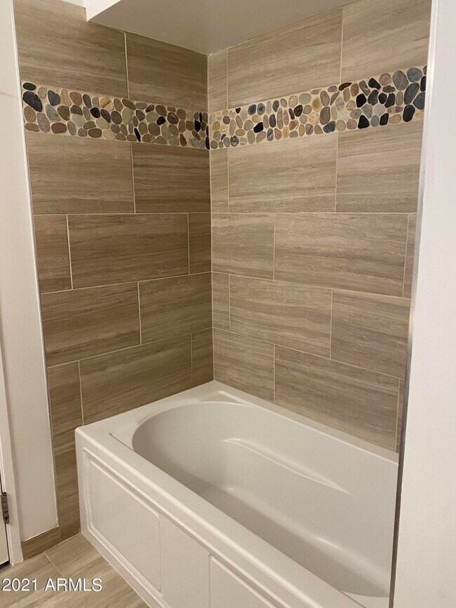 Building Photo - 4808 N 24th St