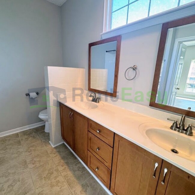 Building Photo - 2258 New Kent Ct