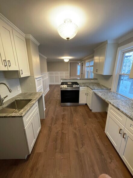 Building Photo - 3424 Garfield Ave