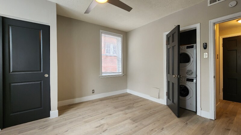 Building Photo - 7512 Cromwell Dr