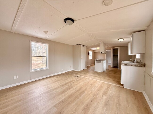 Building Photo - Open Concept 2 Bed, 2 Bath home FOR RENT in Laurel Lakes, NJ $1500